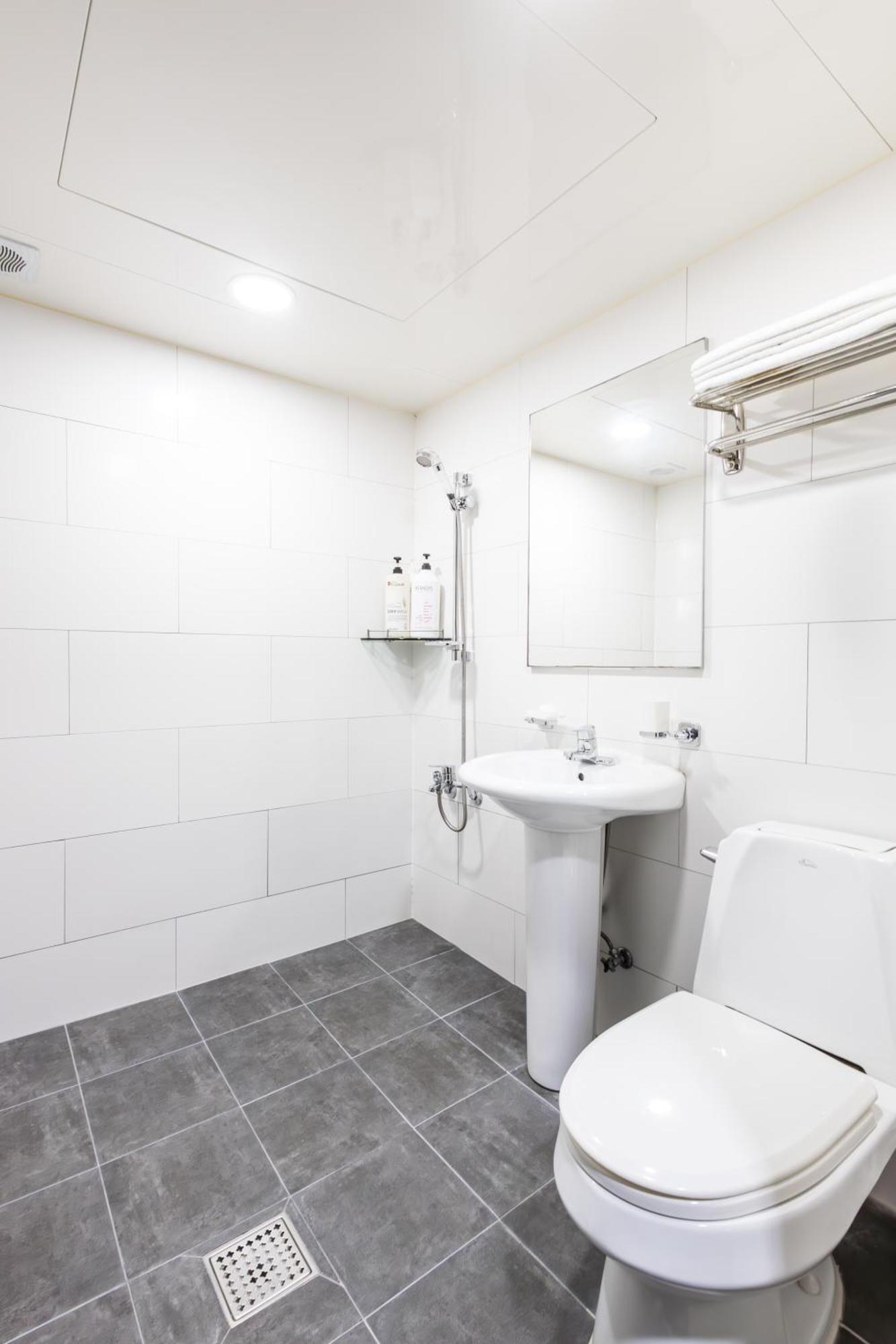M Lluwa Motel Сеул Екстериор снимка